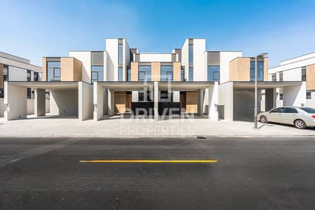 3 Bedroom Townhouse for Sale in Mudon, Dubai - Handover Soon | Rooftop Access | Garden View