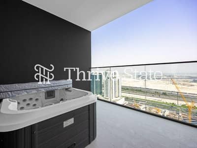 Studio for Rent in Business Bay, Dubai - Large Layout | High Floor | Ready to Move