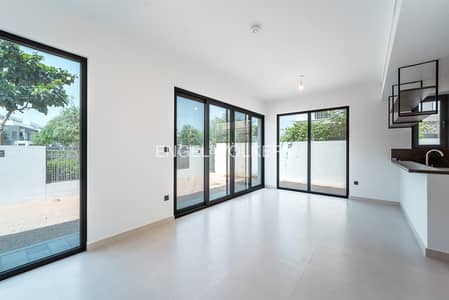 5 Bedroom Villa for Rent in Tilal Al Ghaf, Dubai - Single Row | Landscaped | Ready to Move-in
