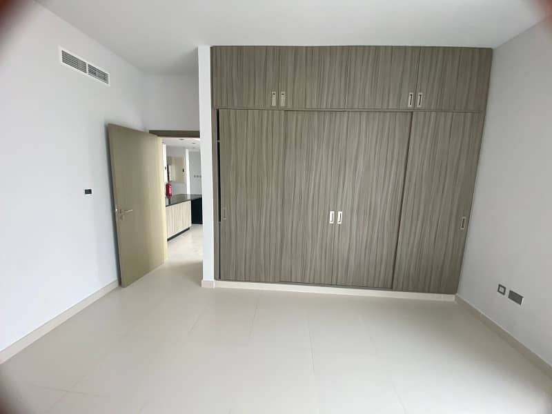 15 IMG-20250908-WA0388. png