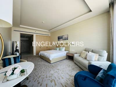 Studio for Rent in Palm Jumeirah, Dubai - Elegant | Iconic Location | Stunning Views