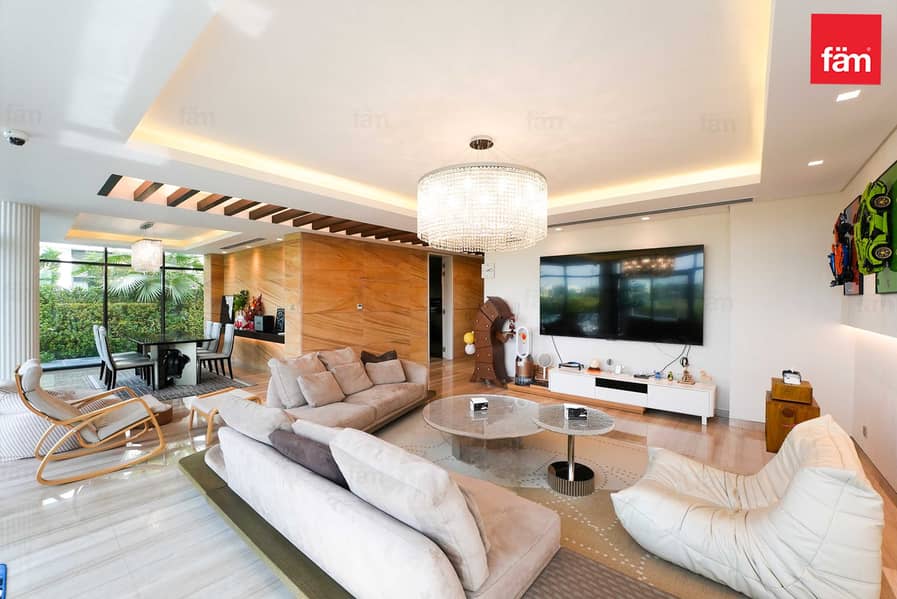 BRIGHT - GOLF VIEW - POOL - VACANT