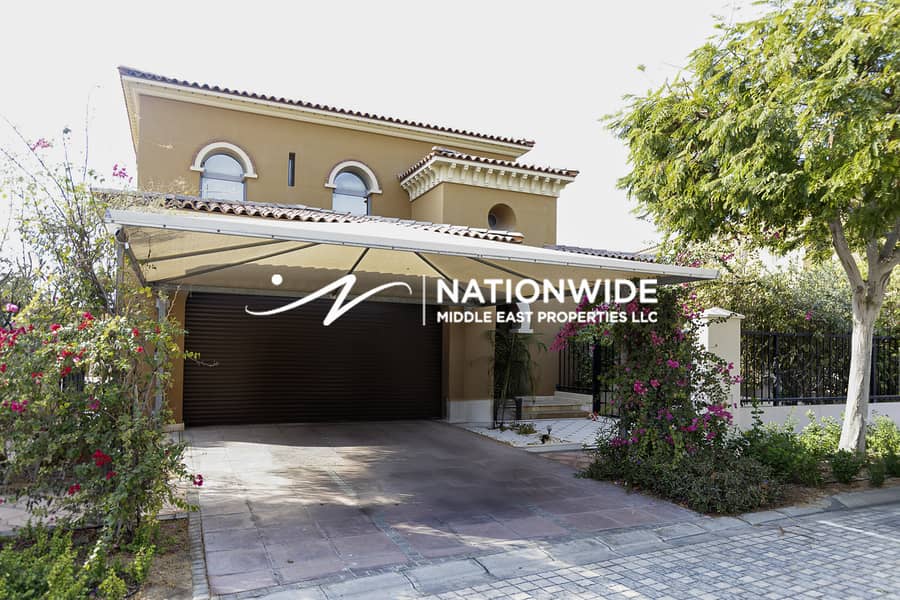 Upgraded Unit | W Swimming Pool | Perfect Villa