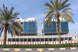 شقة في بناية 77 B،المدينة العالمية 2 غرف 70000 درهم - 12897314