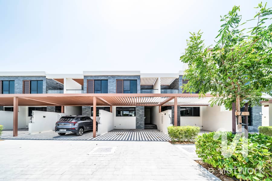 位于达马克山庄，银色温泉别墅区 4 卧室的别墅 3700000 AED - 12899905