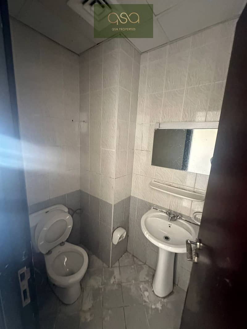 11 1000008998. jpg