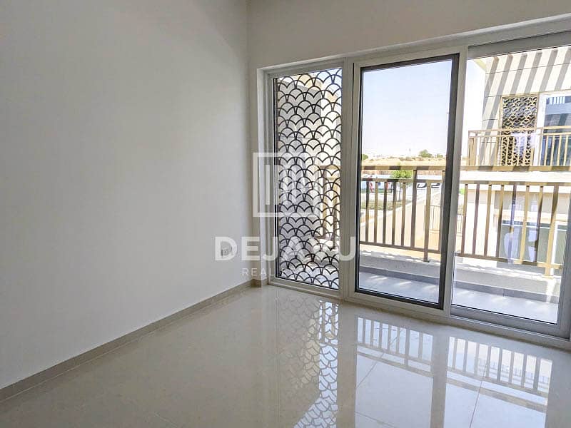 Middle Unit | Huge Plot | Investment Deal - Image 9