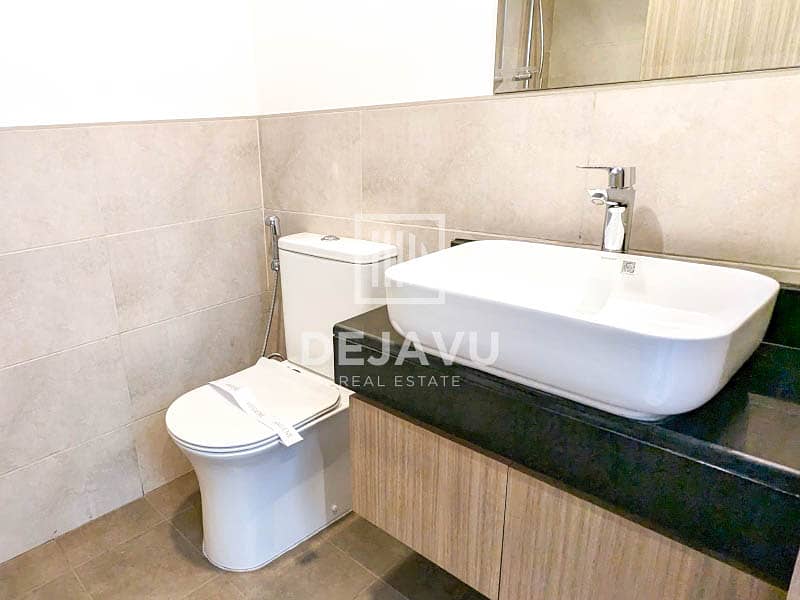 Middle Unit | Huge Plot | Investment Deal - Image 13