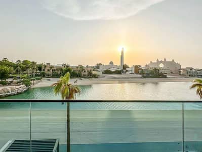 7 Bedroom Villa for Rent in Palm Jumeirah, Dubai - Direct Beach Access | Luxurious | Scenic Location