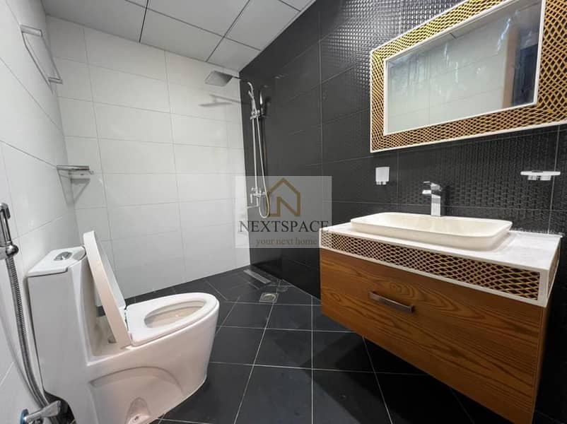 Elegant 3BR | Canal Skyline View | Vacant Soon | 2 Parking Slot - Image 16