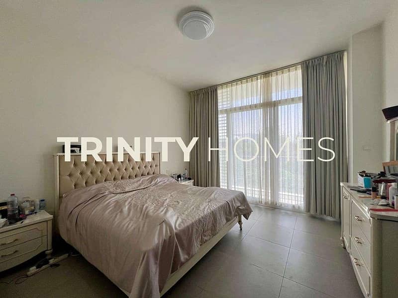 Semi Upgraded| Vacant on Transfer| Well Maintained