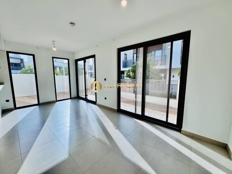 Corner Villa | Brand New | 4+Maid | Pool and Gym - Image 3