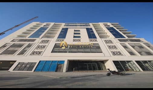 محل تجاري  للايجار في قرية جميرا الدائرية، دبي - IMG-20250724-WA0394. jpg