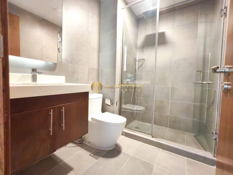 High Floor I Elegant-Luxurious 2-Bed I Huge Layout - Image 9