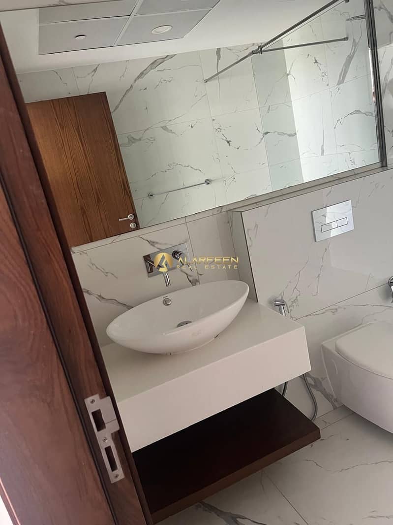 Community View | Prime Location | Spacious Unit - Image 9