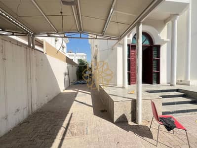 فیلا 5 غرف نوم للايجار في شرقان، الشارقة - IMG-20241229-WA0045. jpg