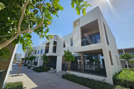 3 Bedroom Townhouse for Sale in Arabian Ranches 3, Dubai - End Unit | Vacant | Near Swimming Pool
