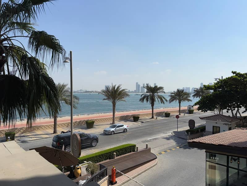 Spacious Luxury Ready to Move Sea view
