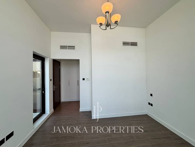 Brand New | Ready to Move | Private Garden