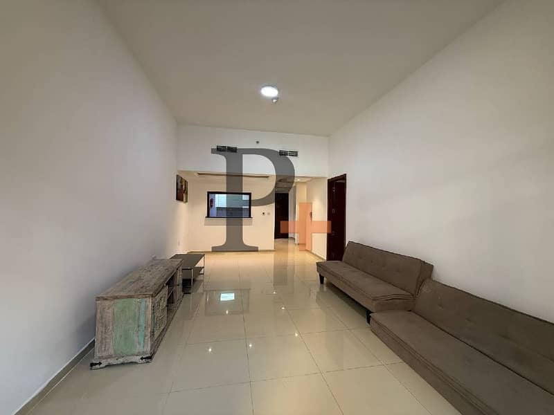 位于朱美拉环形村(JVC)，JVC第10区，拉雅公寓 1 卧室的公寓 80000 AED - 12906057