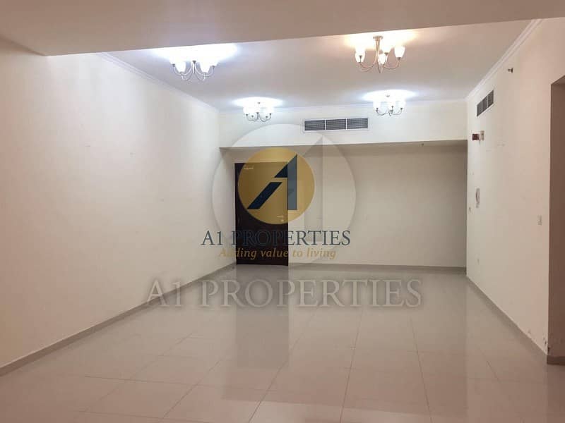 Amazing 2 BR Apartment with Full Marina View Amazing 2 BR Apartment with Full Marina View