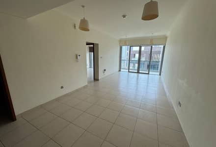 1 Bedroom Apartment for Rent in Downtown Dubai, Dubai - Well Maintained 1 Bed 1 Bath with Balcony