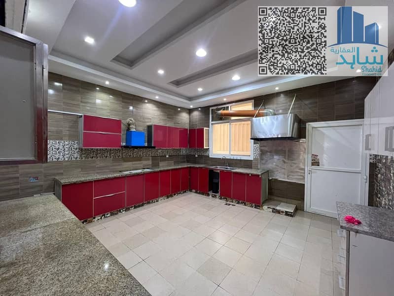 11 078d7c58-4d4b-424f-adcd-8c8113c76f46. jpg