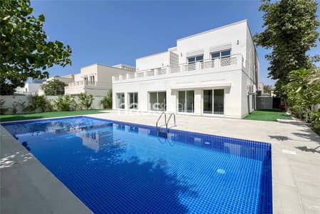 5 Bedroom Villa for Rent in The Meadows, Dubai - Back to Back | Newly Renovated | Type 7