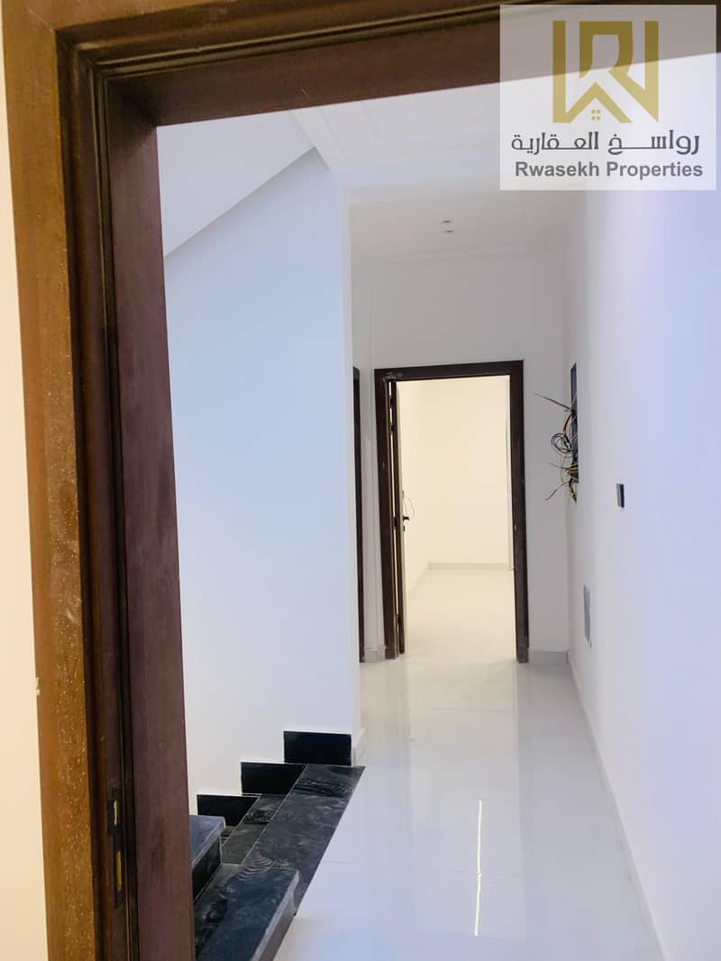 16 WhatsApp Image 2025-09-27 at 16.20. 01_4cf4b3d5. jpg