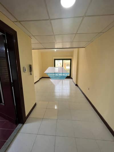 1 Schlafzimmer Wohnung zum zur Miete in Al Wahdah, Abu Dhabi - e65c2cf4-47e3-4752-bdfa-bde3ddcf3a2e. jpg