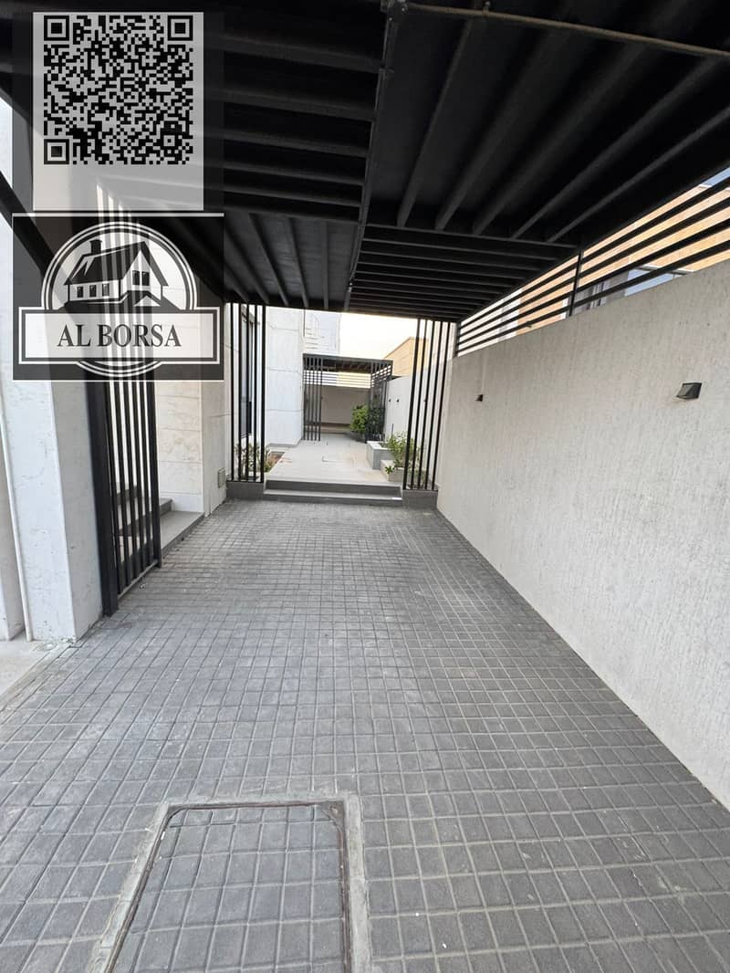4 3679ed1c-5bdc-4083-8bed-a0d18a5c7ed0. jpg