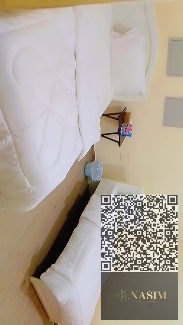 24 1000165490. jpg