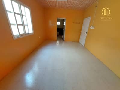 4 Bedroom Villa for Rent in Al Sabkha, Sharjah - 20250927_105521. jpg