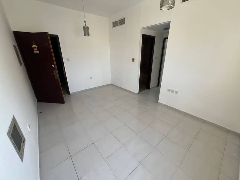 6 561753e3-ded2-42bd-91be-798d83b24ce4. jpg