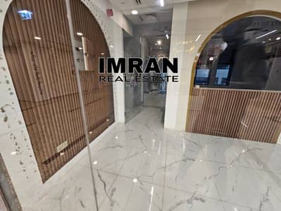 محل تجاري  للايجار في الخان، الشارقة - 20250915_160952. jpg