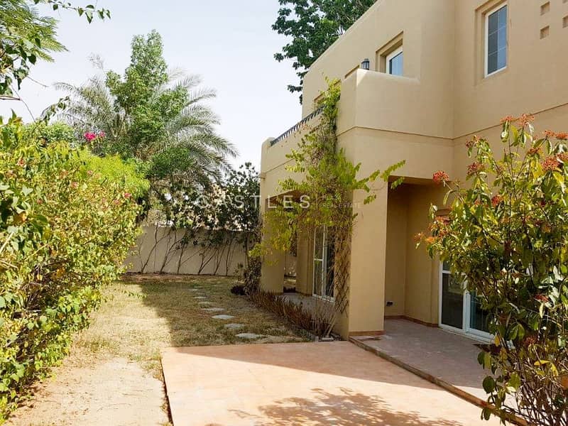 Spacious- 5 bed+maids in Terranova Spacious- 5 bed+maids in Terranova