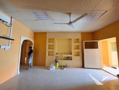 4 Bedroom Villa for Rent in Al Sabkha, Sharjah - 3597. jpg