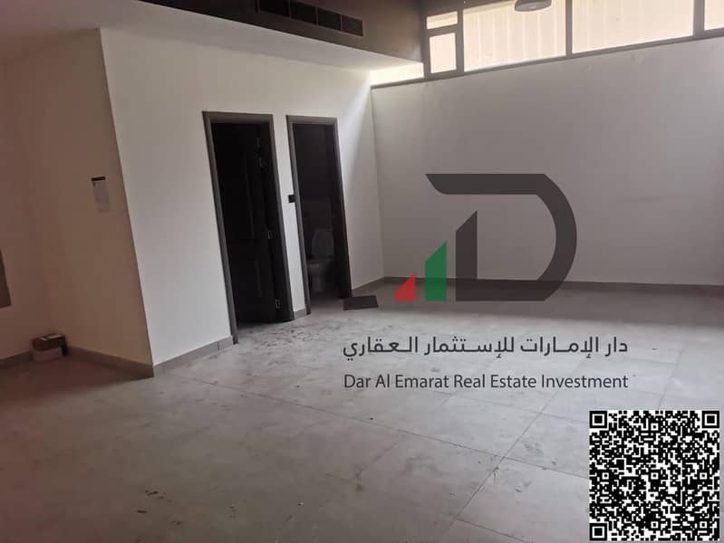 11 WhatsApp Image 2025-09-28 at 12.50. 08 PM. JPG