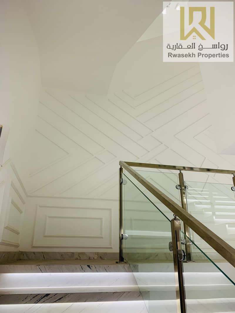 18 WhatsApp Image 2025-09-28 at 11.35. 10_d56cdb29. jpg