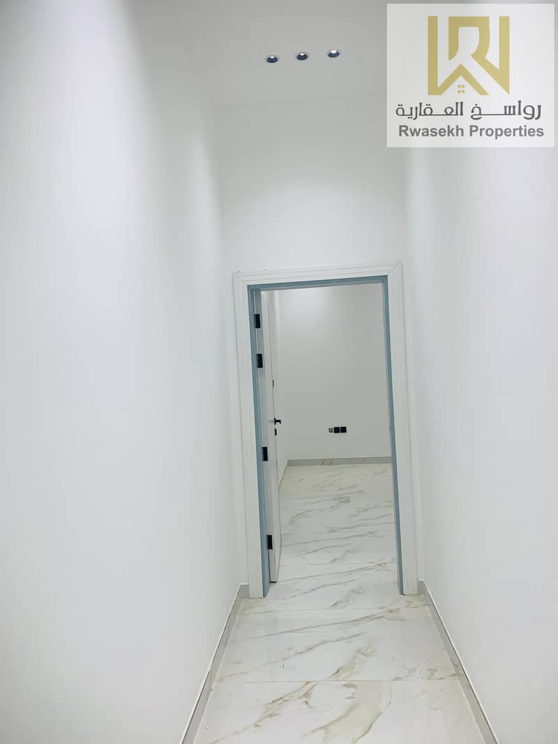 19 WhatsApp Image 2025-09-28 at 11.35. 12_fb42dcd4. jpg