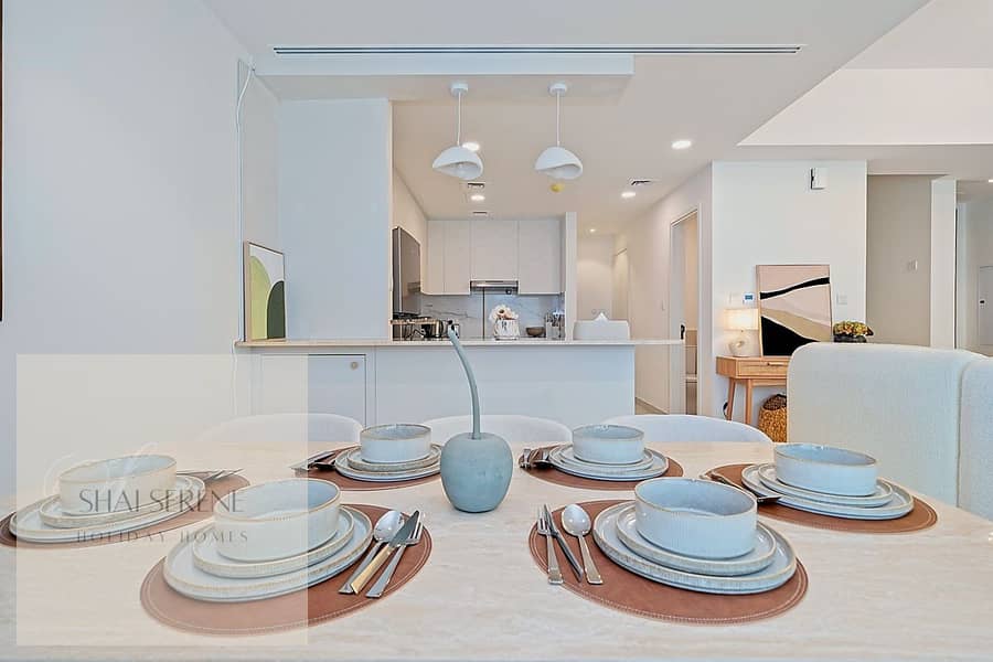 8 Dining. 1. jpg