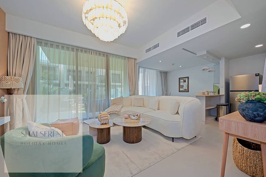 35 Living Area. 3. jpg