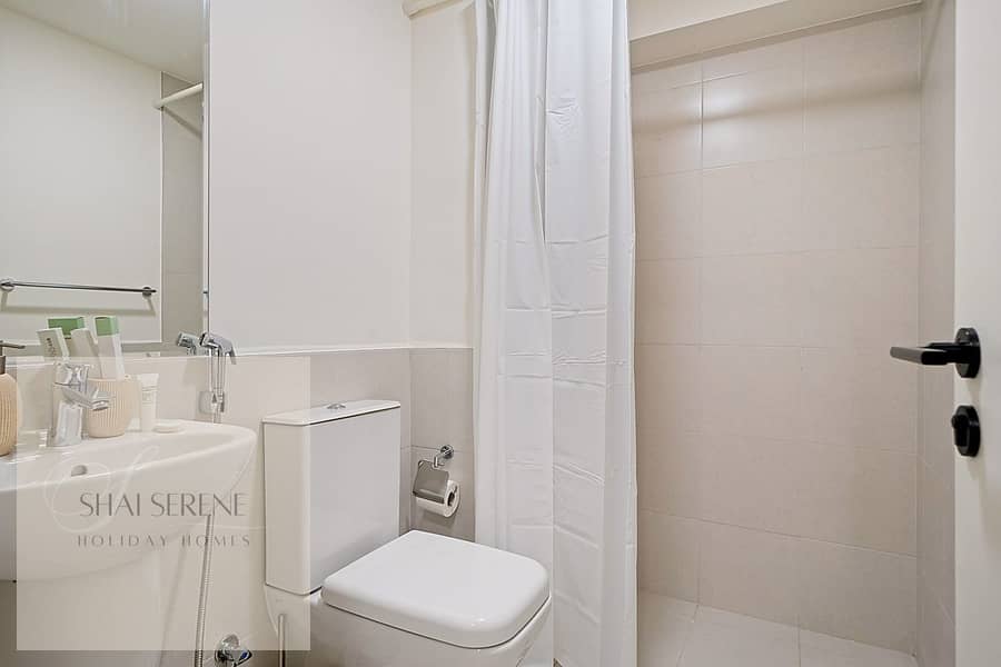 41 Maids Room Bathroom. 1. jpg