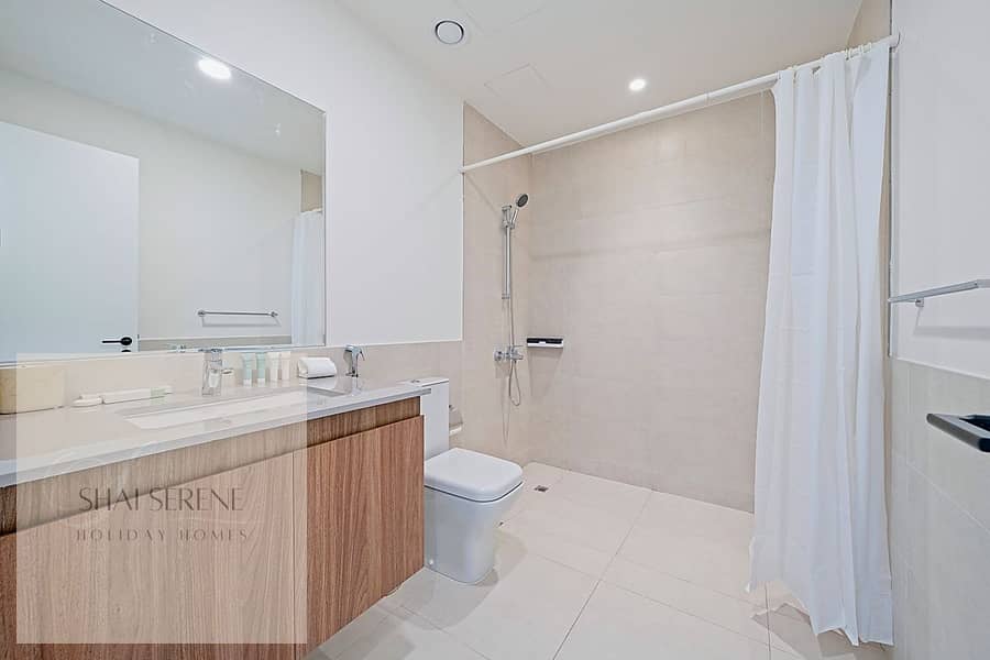 44 Bathroom Ensuite. 1. jpg