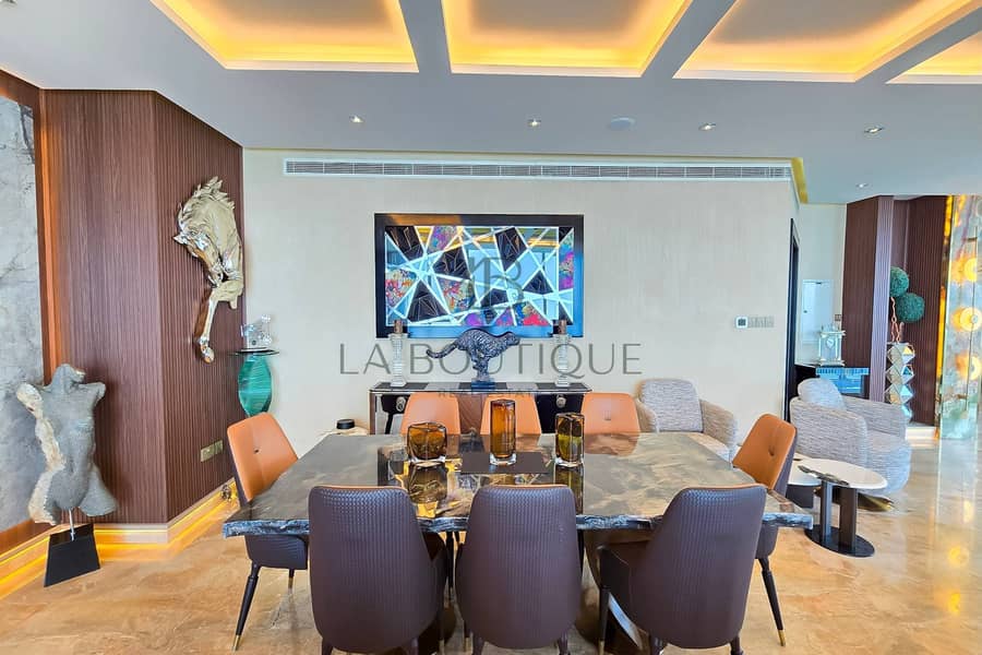 Sea view I Luxurious I Upgraded Penthouse