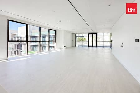 4 Bedroom Apartment for Sale in Al Wasl, Dubai - VACANT DUPLEX | UNIQUE TERRACE| EXCLUSIVE