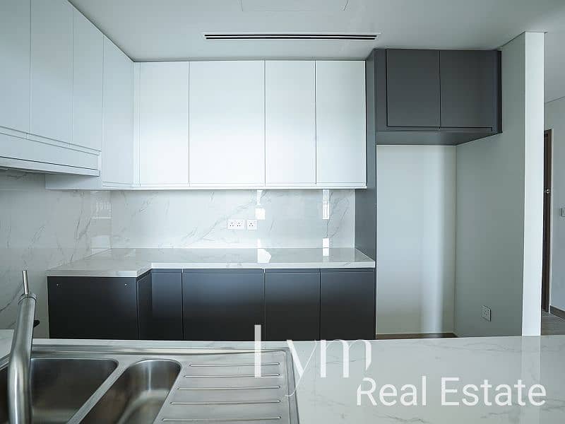 Exclusive Apartment with Full Golf View | In DFC - Image 14