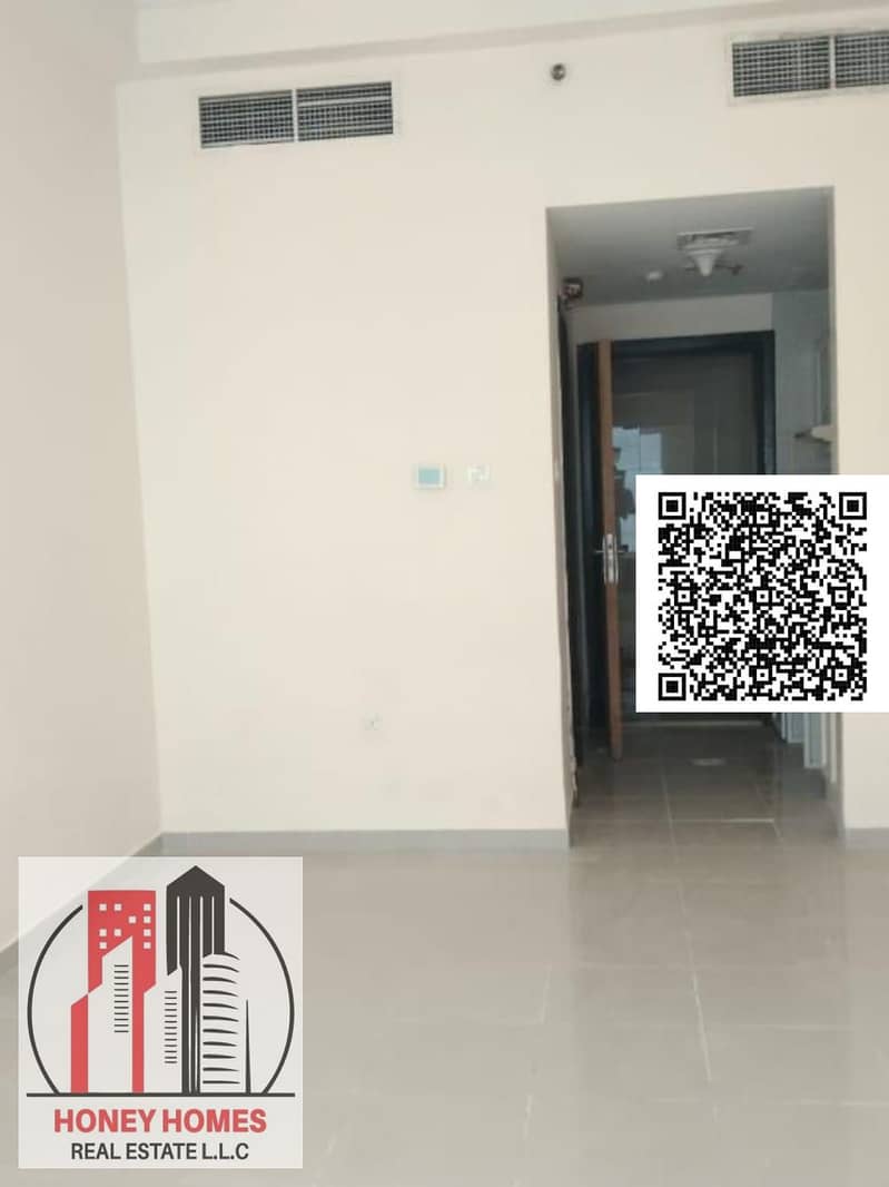 2 WhatsApp Image 2025-05-12 at 10.18. 39 (1). jpeg