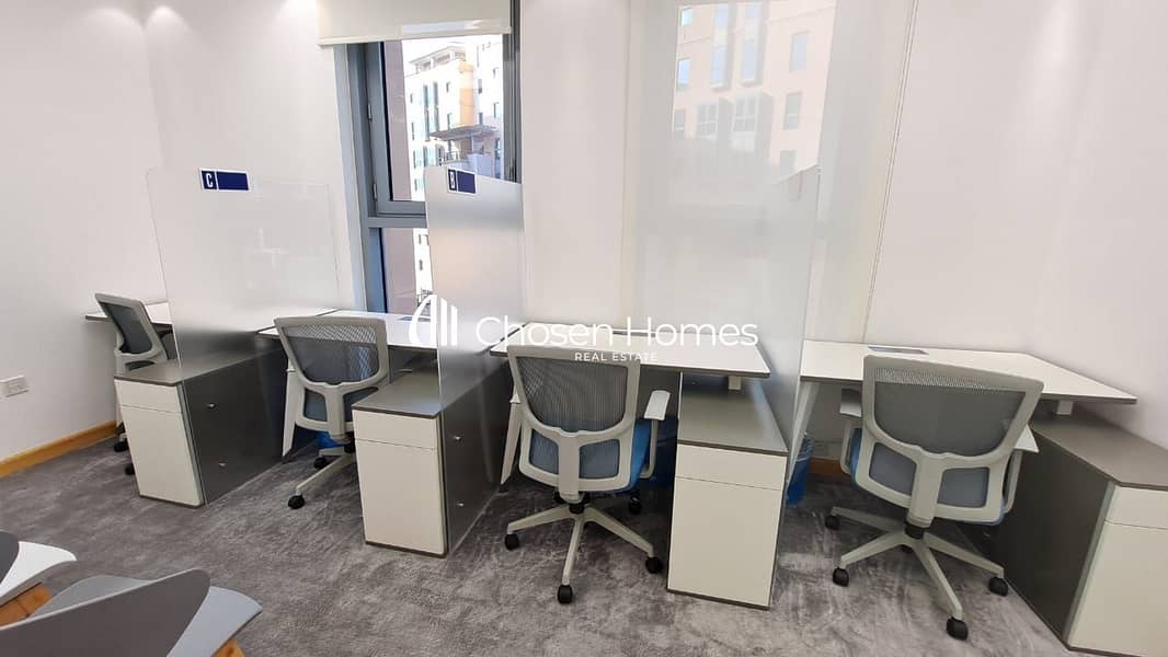 5 Workstation - Business Village. jpg