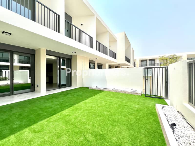 Таунхаус в Таун Сквер,Маха Таунхаусы, 3 cпальни, 145000 AED - 12921503 Таунхаус в Таун Сквер,Маха Таунхаусы, 3 cпальни, 145000 AED - 12921503